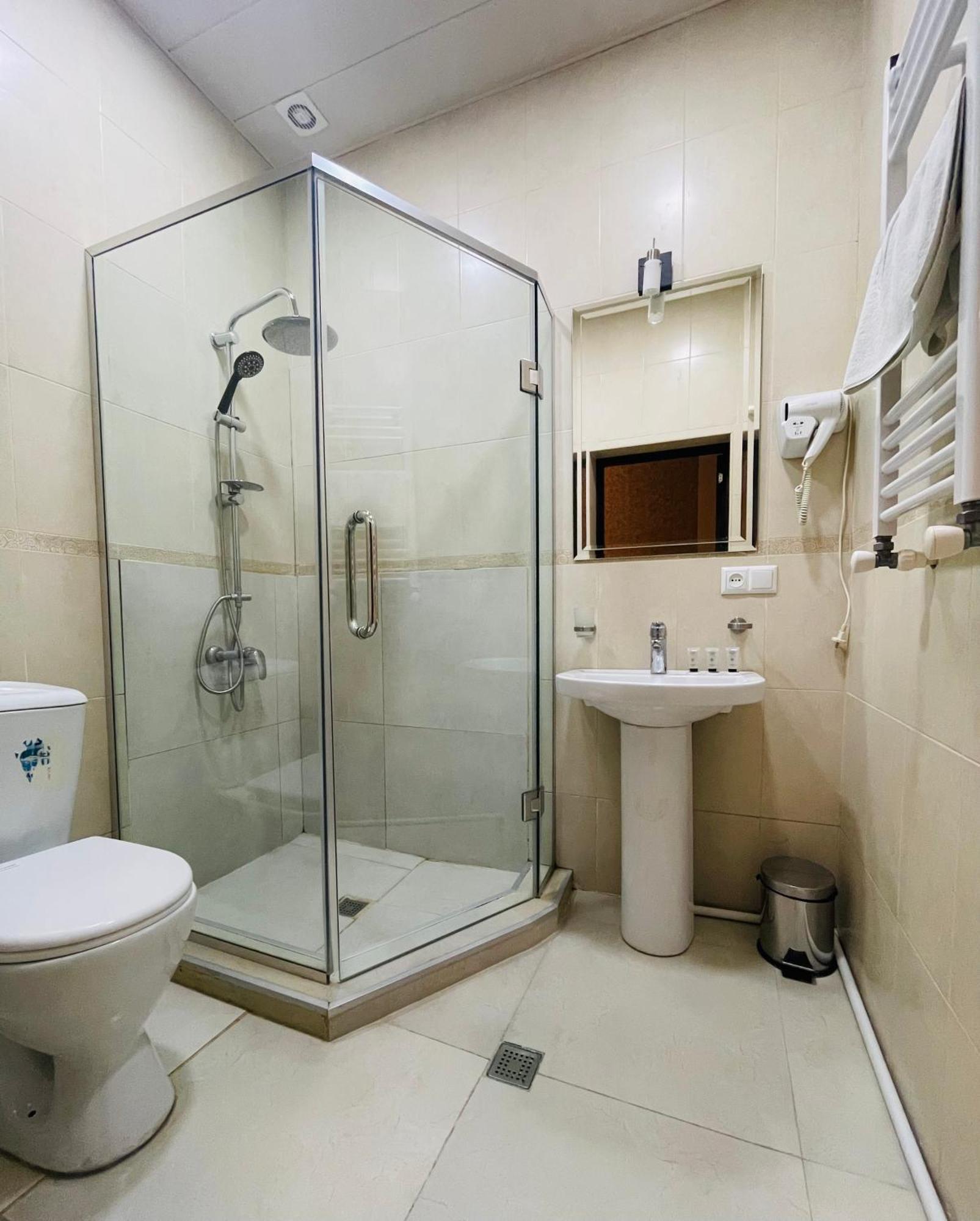 2Nd Floor Hotel Tbilisi Exterior photo